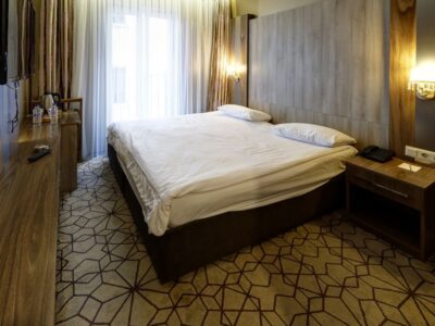 _KP13005_6_7_Natural