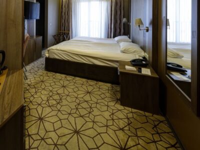 _KP13008_09_10_Natural