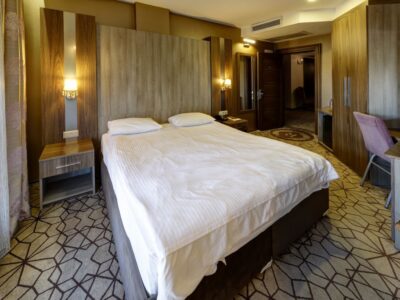 _KP13029_30_31_Natural