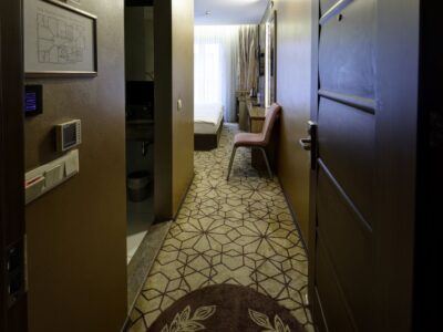 _KP13032_3_4_Natural