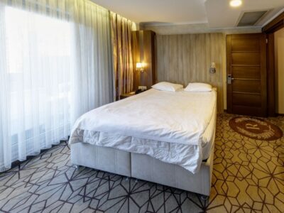 _KP13068_69_70_Natural